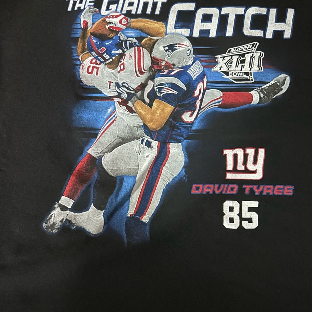 Reebok Black Graphic Tee - The Giant Catch